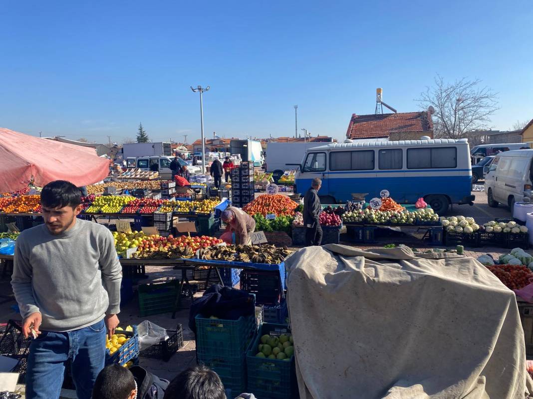 Konya’daki semt pazarlarında fiyatlar değişti 1